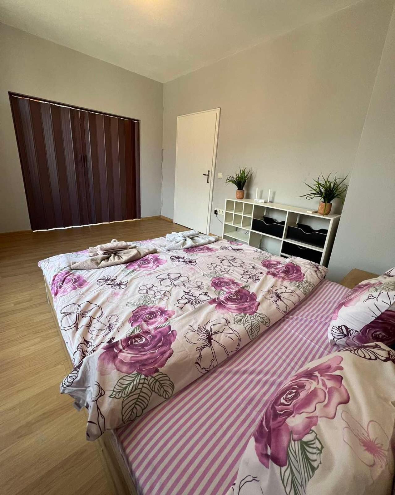 Rio Sunny 2Bdr Apt Near Ndk - Metro - Non-Stop Paid Public Parking Sofia Exterior photo